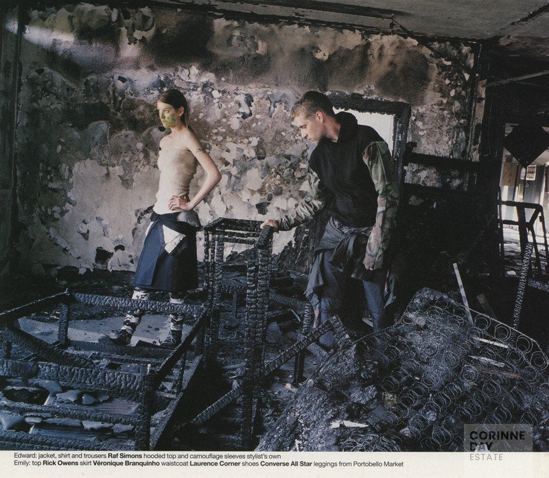 Stinky Finger, Dutch Magazine, September 2001 — Image 14 of 25