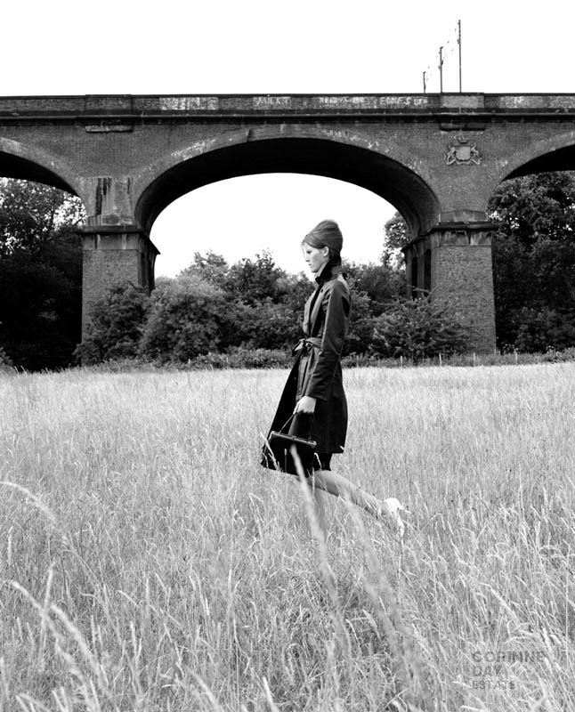 Gardening Time, Vogue Italia, November 2003 — Image 4 of 9