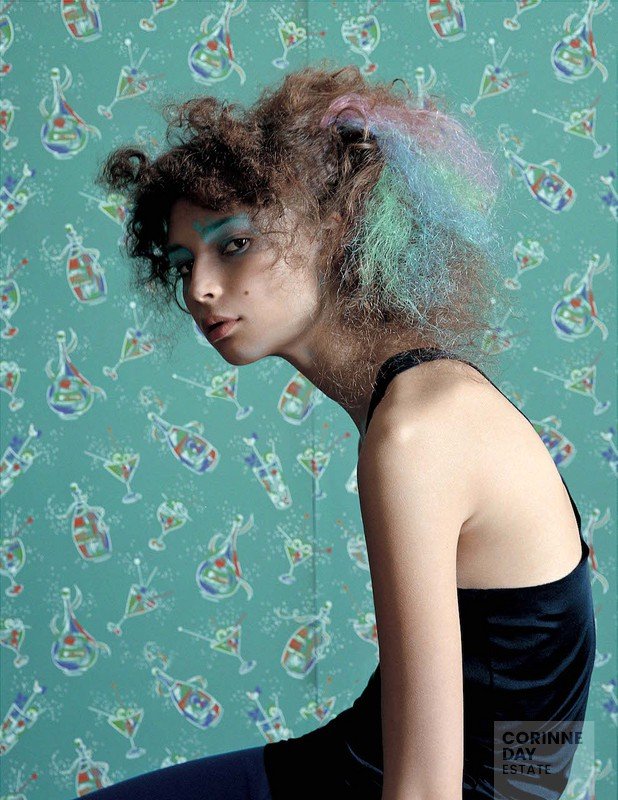 Wallflowers, British Vogue, March 2003 — Image 4 of 5