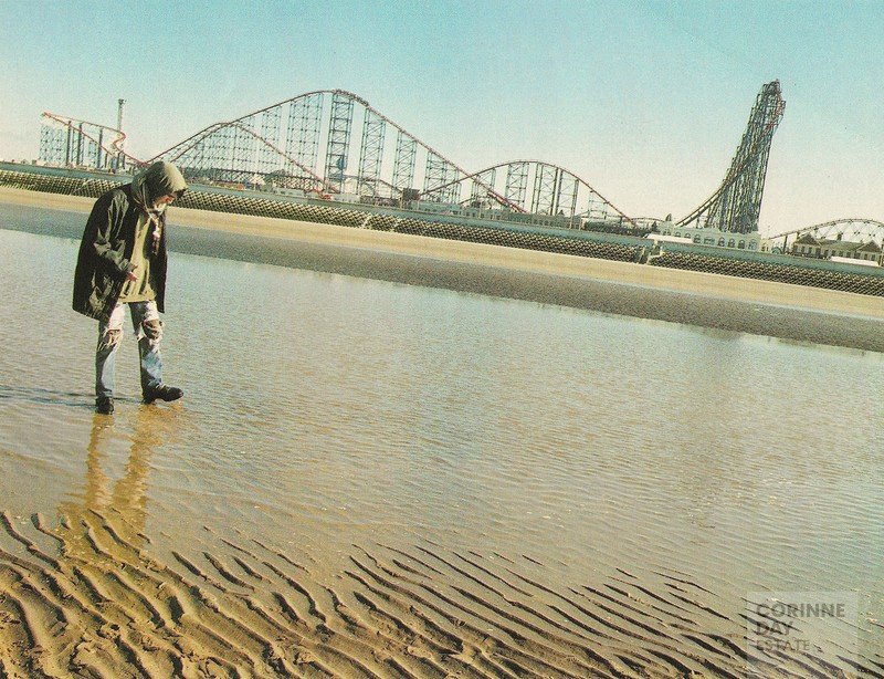 Blackpool, Dutch Magazine, 2001 — Image 7 of 20