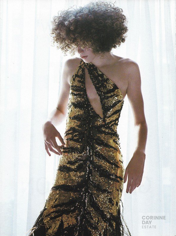 Starry Evening Look, Vogue Italia, August 2004 — Image 6 of 11