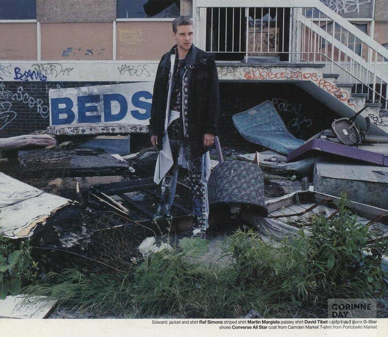 Stinky Finger, Dutch Magazine, September 2001 — Image 15 of 25