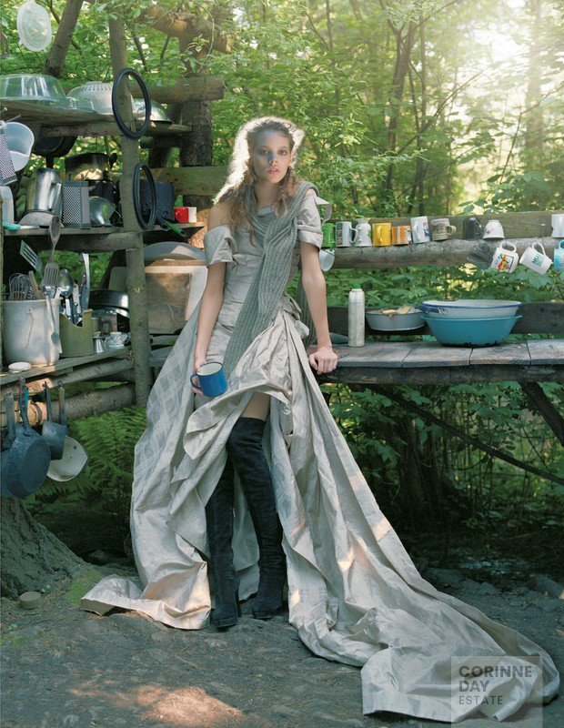 Second Nature, British Vogue, November 2006 — Image 5 of 10