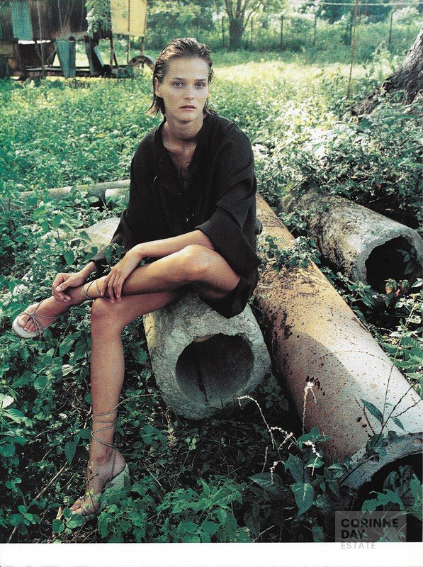 Jamaique Safari, Vogue Paris, July 2001 — Image 8 of 9