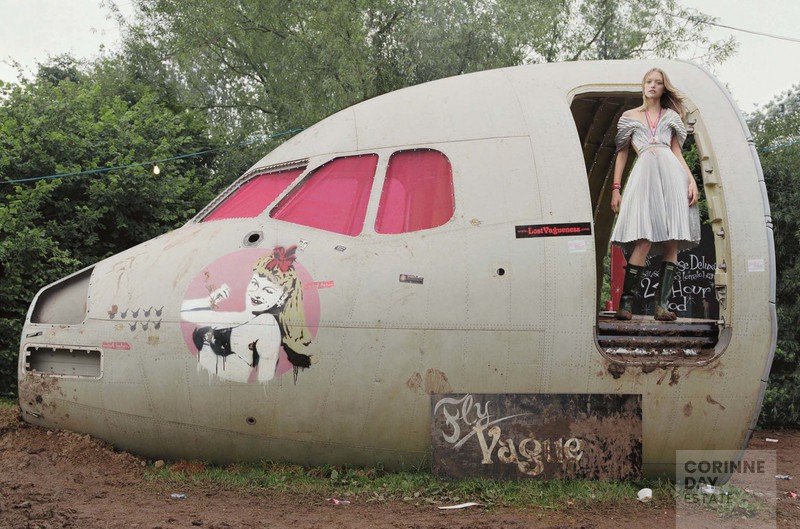 Glastonbury 2005, British Vogue, October 2005 — Image 6 of 14