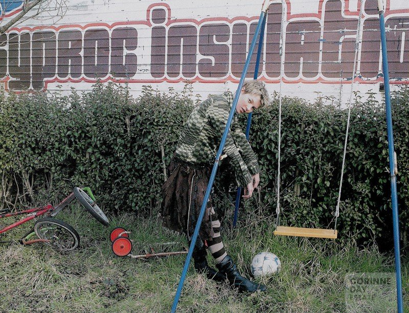 Blackpool, Dutch Magazine, 2001 — Image 14 of 20