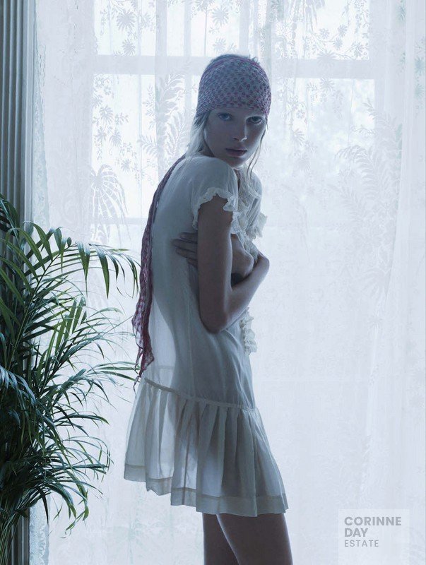 La Petite Femme, Vogue Nippon, March 2006 — Image 7 of 7