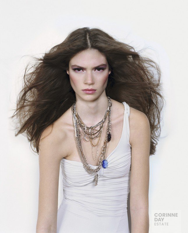Dress Code, British Vogue, February 2006 — Image 9 of 10