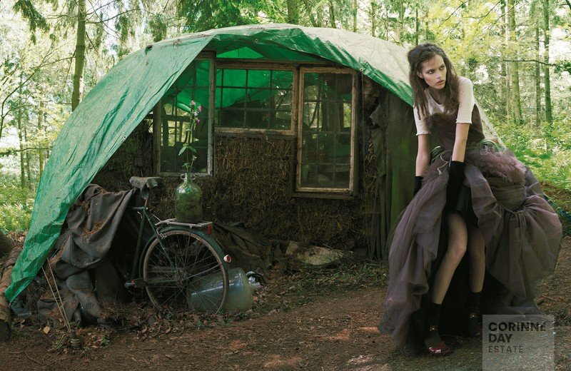 Second Nature, British Vogue, November 2006 — Image 1 of 10