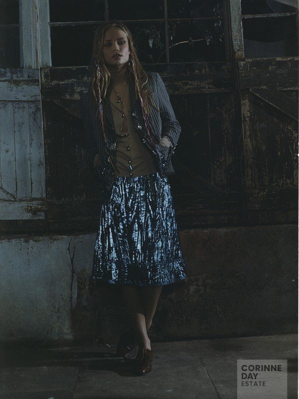 Gypsy, Vogue Italia, March 2005 — Image 7 of 10