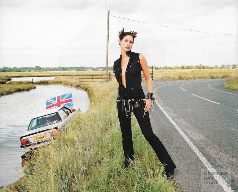 The morning after the year before..., British Vogue, January 2002 — Image 6 of 9