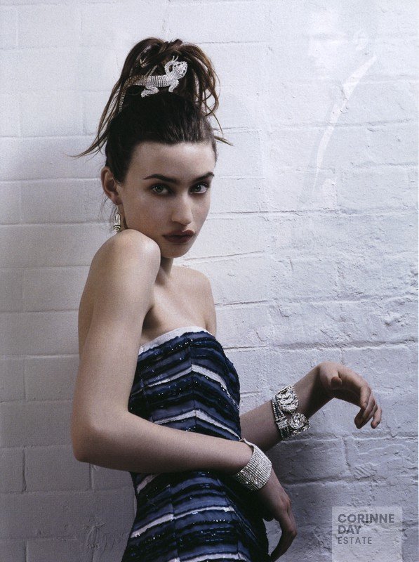 Liz Jagger, Vogue Italia, February 2004 — Image 2 of 6