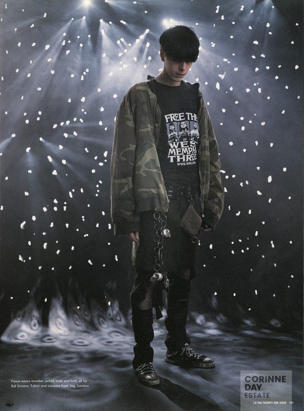 The 21 Issue - Over at 21, i-D, August 2001 — Image 5 of 6