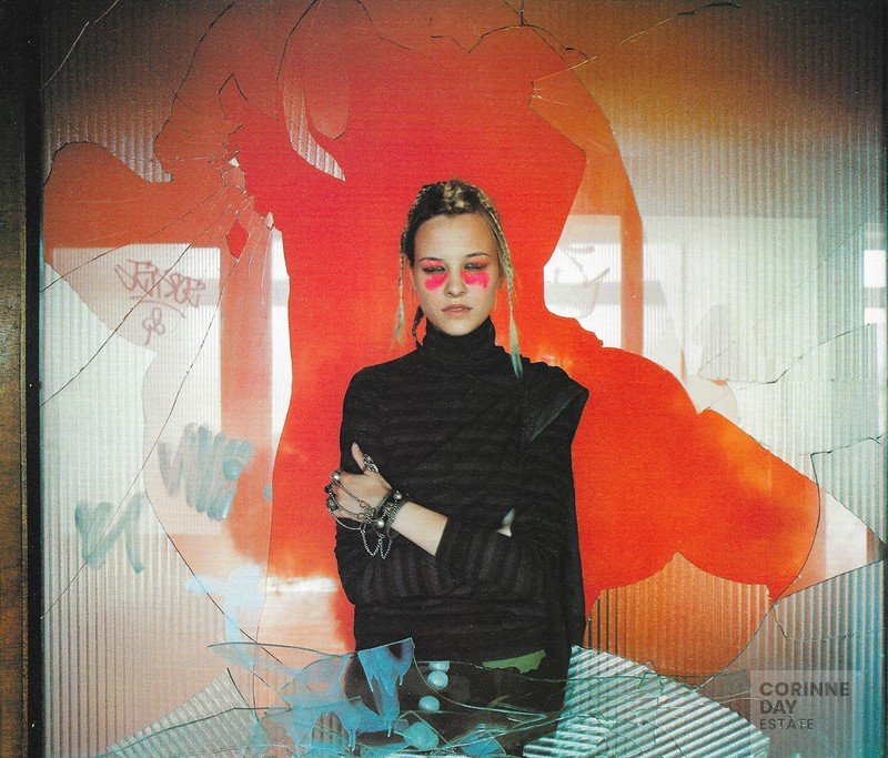 Stinky Finger, Dutch Magazine, September 2001 — Image 10 of 25