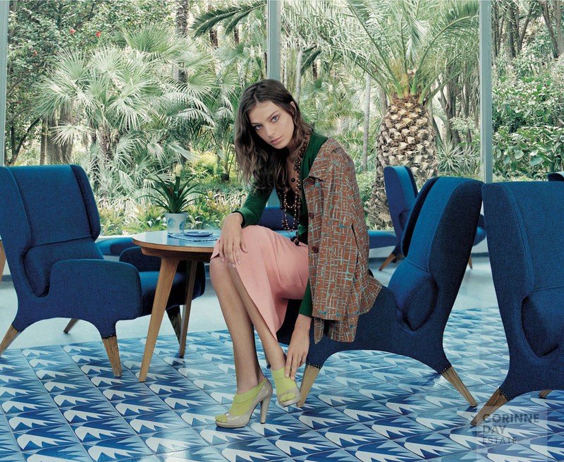 Summer Days, British Vogue, July 2004 — Image 7 of 8