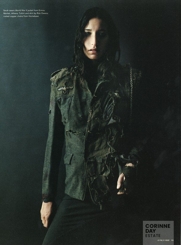 The 21 Issue - Over at 21, i-D, August 2001 — Image 4 of 6