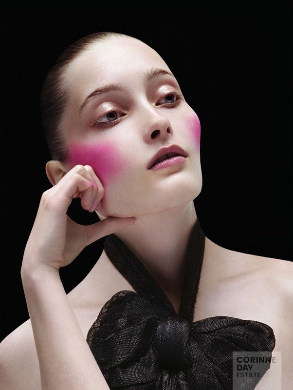 Blue in the face, Vogue Italia, August 2006 — Image 7 of 10