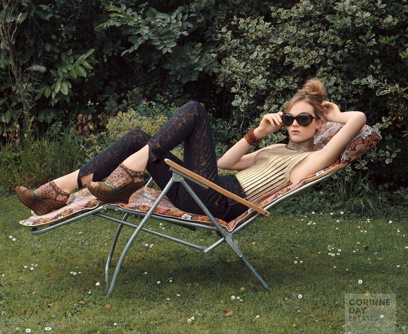 An English Garden, Purple Fashion, October 2004 — Image 2 of 16