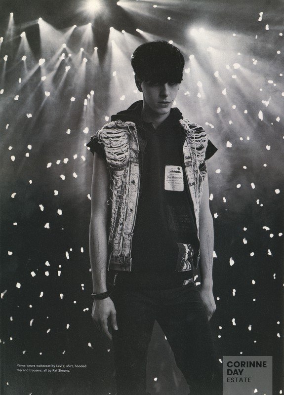 The 21 Issue - Over at 21, i-D, August 2001 — Image 3 of 6