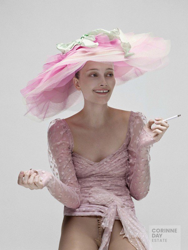 Blue in the face, Vogue Italia, August 2006 — Image 3 of 10