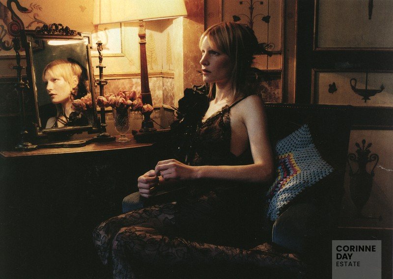 Emanuel Ungaro Couture, Vogue Italia, September 2001 — Image 7 of 9