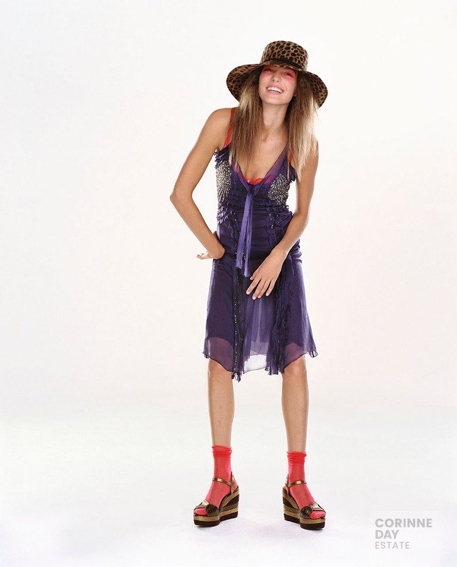 Daria Werbowy, Vogue Italia, May 2004 — Image 7 of 10