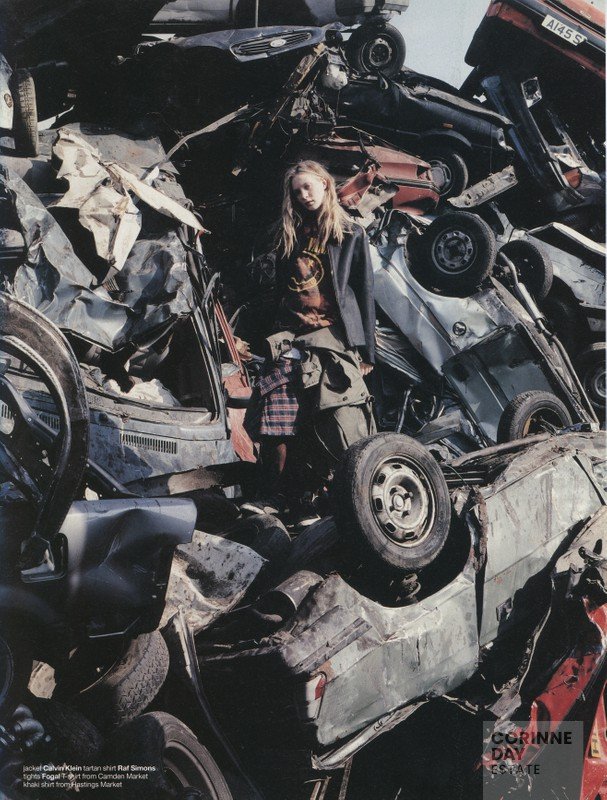 Stinky Finger, Dutch Magazine, September 2001 — Image 13 of 25