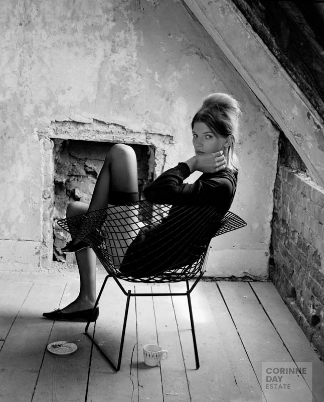 Gardening Time, Vogue Italia, November 2003 — Image 7 of 9