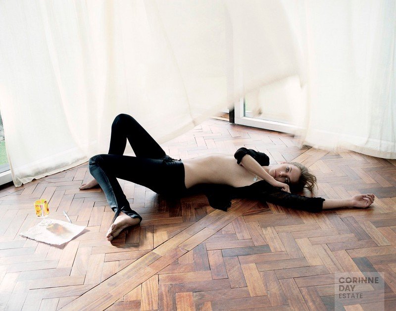 Sweet and Lowdown, British Vogue, January 2003 — Image 4 of 8