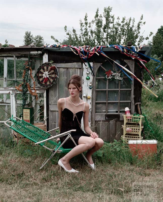 Gardening Time, Vogue Italia, November 2003 — Image 5 of 9