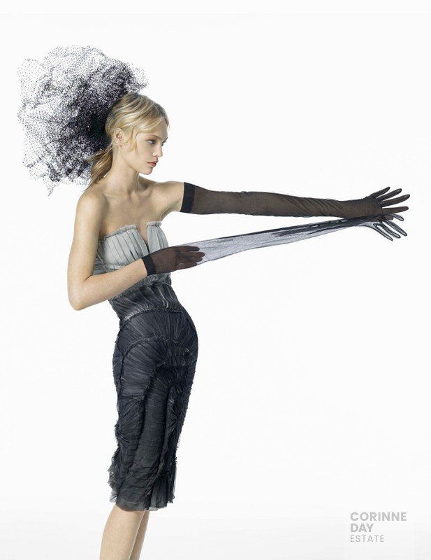 New Look, British Vogue, September 2007 — Image 4 of 12
