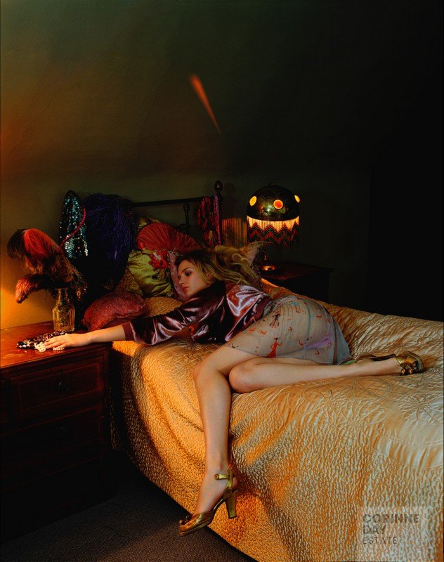 Just Fanciful, Vogue Italia, March 2003 — Image 7 of 12