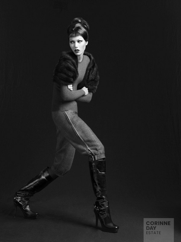 Knit Fit, Vogue Nippon, August 2007 — Image 3 of 8