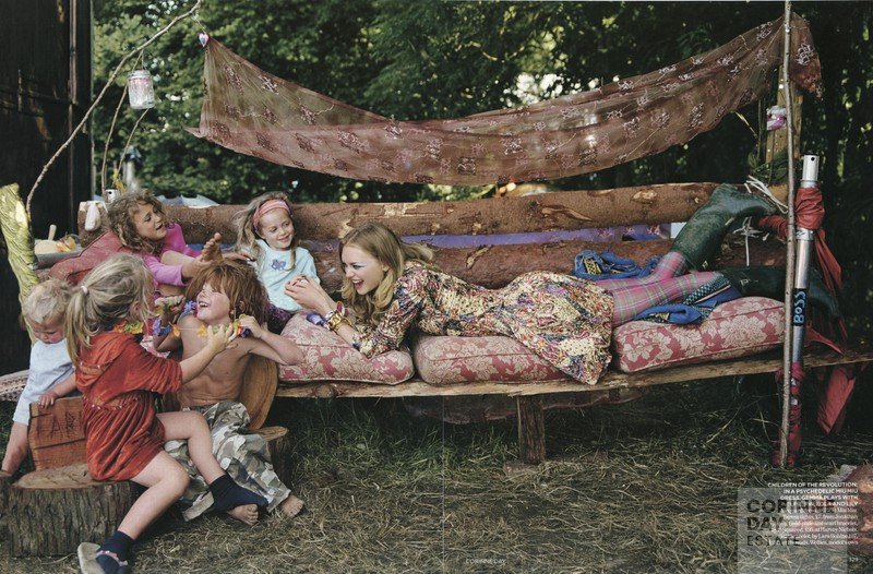 Glastonbury 2005, British Vogue, October 2005 — Image 12 of 14