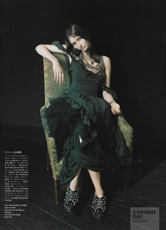 The Goth Files, Vogue Nippon, November 2006 — Image 5 of 7