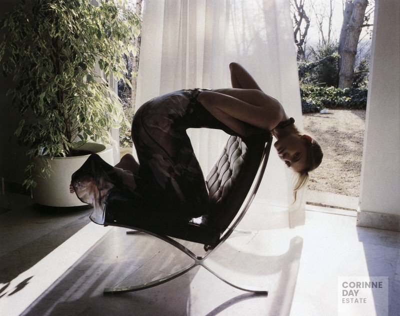 Emanuel Ungaro Couture, Vogue Italia, March 2003 — Image 3 of 12