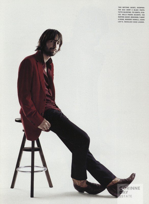 The Red Jacket, L'Uomo Vogue, July 2004 — Image 1 of 3