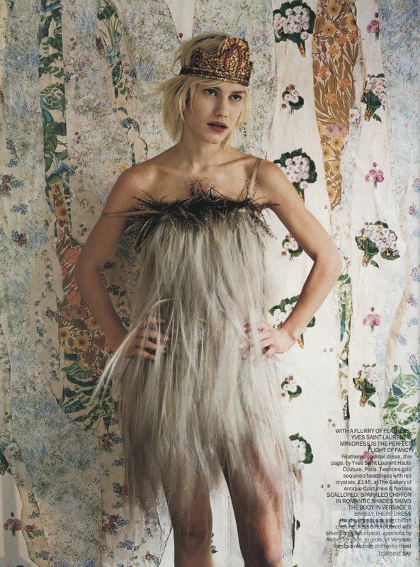 Hidden Treasures, British Vogue, April 2002 — Image 4 of 11